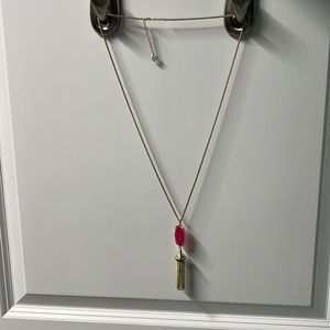Kendra Scott necklace